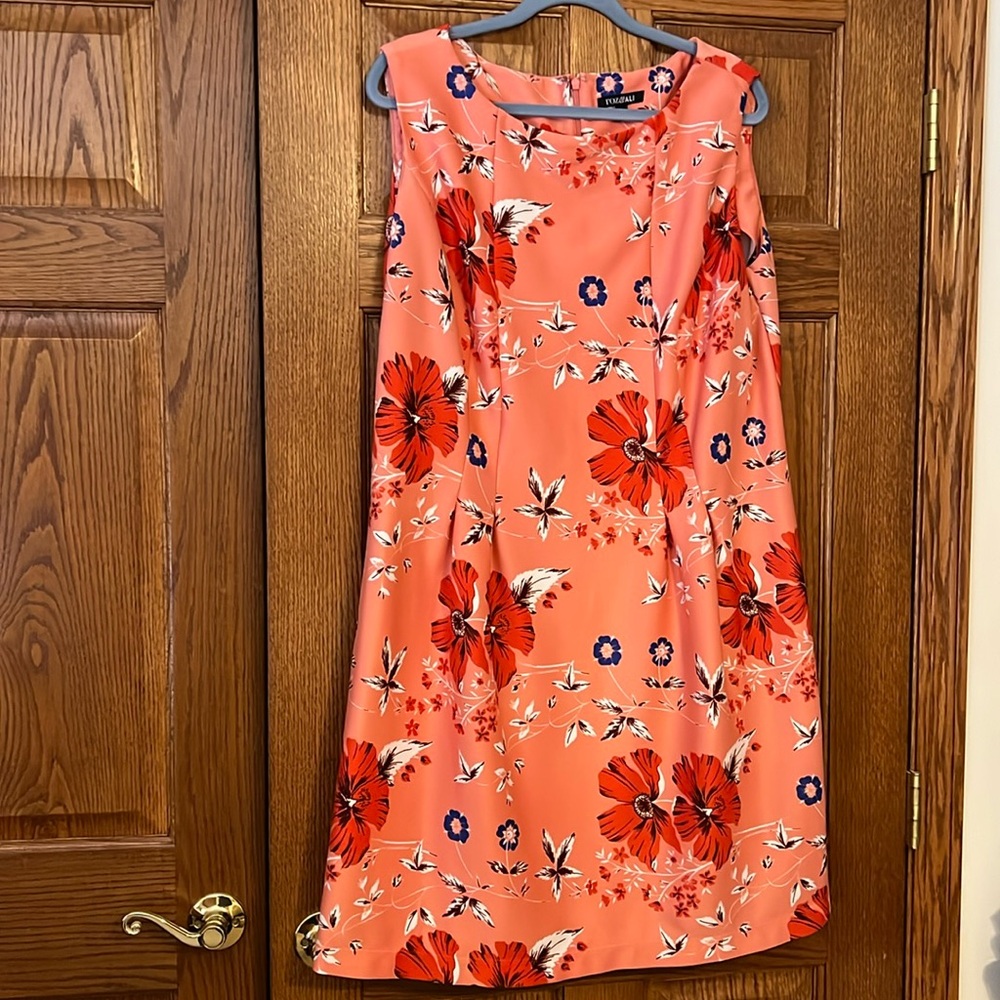 Lovely Vintage pink dress with pockets!
